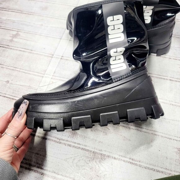 Ugg classic brellah mini boots black - Picture 1 of 9